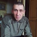 Знакомства: Юрий, 52 года, Гусь Хрустальный