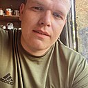 Знакомства: Олег, 27 лет, Короча