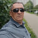 Знакомства: Владимир, 66 лет, Урюпинск