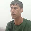 Знакомства: Александр, 32 года, Черногорск