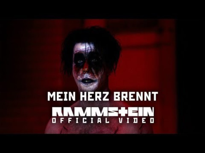 Майн херц брент. Rammstein Mein Herz brennt обложка. Mein Herz brennt сингл. Mein Herz brennt перевод.