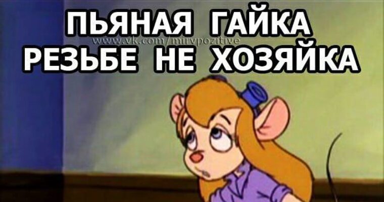 Молодуха так увлеклась игрой в автоматы что поздно заметила болт в своей киске