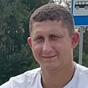 Знакомства: Максим, 32 года, Брянск
