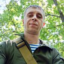 Знакомства: Виталий, 40 лет, Волхов