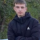 Знакомства: Максим, 23 года, Орск