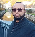 Знакомства: Kadir, 33 года, Прага