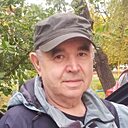 Знакомства: Александр, 70 лет, Ульяновск
