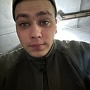 Знакомства: Юрий, 23 года, Новошахтинск