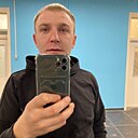 Знакомства: Valentin, 26 лет, Климовск