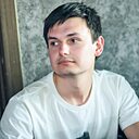 Знакомства: Макс, 28 лет, Санкт-Петербург