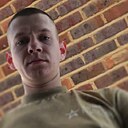 Знакомства: Александр, 28 лет, Белогорск