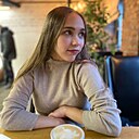 Знакомства: Виктория, 21 год, Петрозаводск
