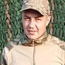 Знакомства: Максим, 32 года, Луганск