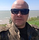 Знакомства: Александр, 36 лет, Новошахтинск