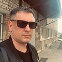 Знакомства: Денис Петров, 33 года, Луга