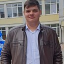 Знакомства: Andrei, 23 года, Sibiu