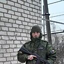 Знакомства: Олег, 25 лет, Новопавловск