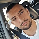 Знакомства: Bogdan, 25 лет, București