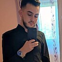 Знакомства: Ionut, 22 года, Pitești