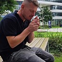 Знакомства: Elvis, 32 года, Бремен