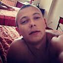 Знакомства: Vitaly, 25 лет, Северск