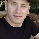 Знакомства: Евгений, 33 года, Солнечнодольск