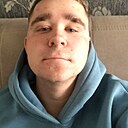 Знакомства: Илья, 25 лет, Междуреченск