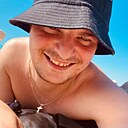 Знакомства: Анатолий, 31 год, Канск