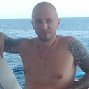 Знакомства: Игорь, 30 лет, Бузулук