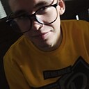 Знакомства: Макс, 21 год, Грибановский