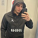 Знакомства: Ionut, 23 года, București