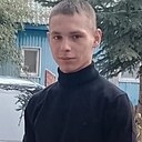 Знакомства: Роман, 20 лет, Новобурейский