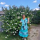 Знакомства: Eлена, 58 лет, Холмская