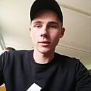 Знакомства: Денис, 23 года, Солигорск