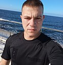 Знакомства: Валентин, 23 года, Николаев