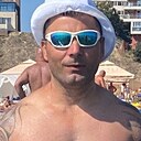 Знакомства: Viorel, 48 лет, Galați