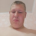 Знакомства: Максим Черток, 22 года, Мосты