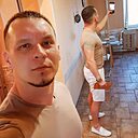 Знакомства: Кирилл, 35 лет, Волгоград