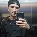 Знакомства: Sebastian, 26 лет, București