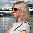 Знакомства: Кристина, 40 лет, Петропавловск-Камчатский