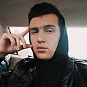 Знакомства: Максим, 19 лет, Новодвинск