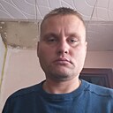 Знакомства: Валера, 37 лет, Скидель