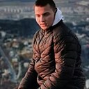 Знакомства: Vlad, 22 года, Brașov