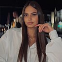 Знакомства: Ариана, 18 лет, Варшава