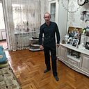 Знакомства: Юрий, 32 года, Ессентуки