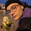 Знакомства: Кирилл, 19 лет, Тюмень