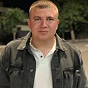 Знакомства: Максим, 23 года, Новопокровская