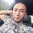 Знакомства: Денчик, 36 лет, Чирчик