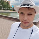 Знакомства: Юрий, 27 лет, Магадан