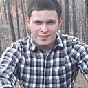 Знакомства: Валерик, 26 лет, Екатеринбург